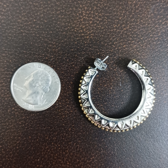 NWOT Chicos Hoop Earrings Silver and Gold Two Tone Ribbed Retro post back - Picture 9 of 16